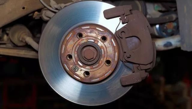 Will Drum Brakes be Eliminated? The Answer is Obvious.